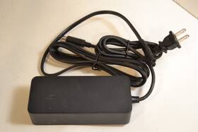 Li-0554200130na Amc Battery Charger/ac Adapter
