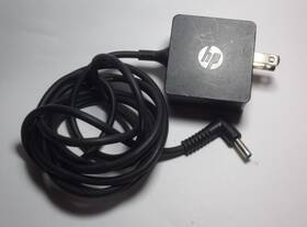 Hp Tpn-la03 Ac Adapter Power Supply Charger Blue Tip Laptop 19.5v