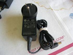 Ad2138620 Lg 055lf Genuine Monitor Ac Adapter Power Supply Type 19v 1.7a 32.3w