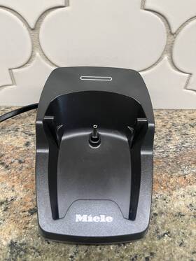 11607500 Miele Hx-ls Usa Charger Cradle For The Cordless Vacuum Cleaner Triflex Hx1