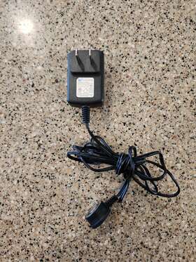 Dk12-133075a-u Shark 13.3v Genuine Ac Dc Adapter For Vm252 Vm252c Qm250 Magnetic Magvm252